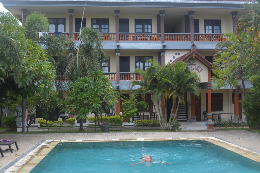 Beneyasa I Guest house Kuta (Bali)